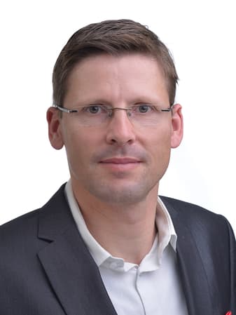Professor Tim Weingaertner
